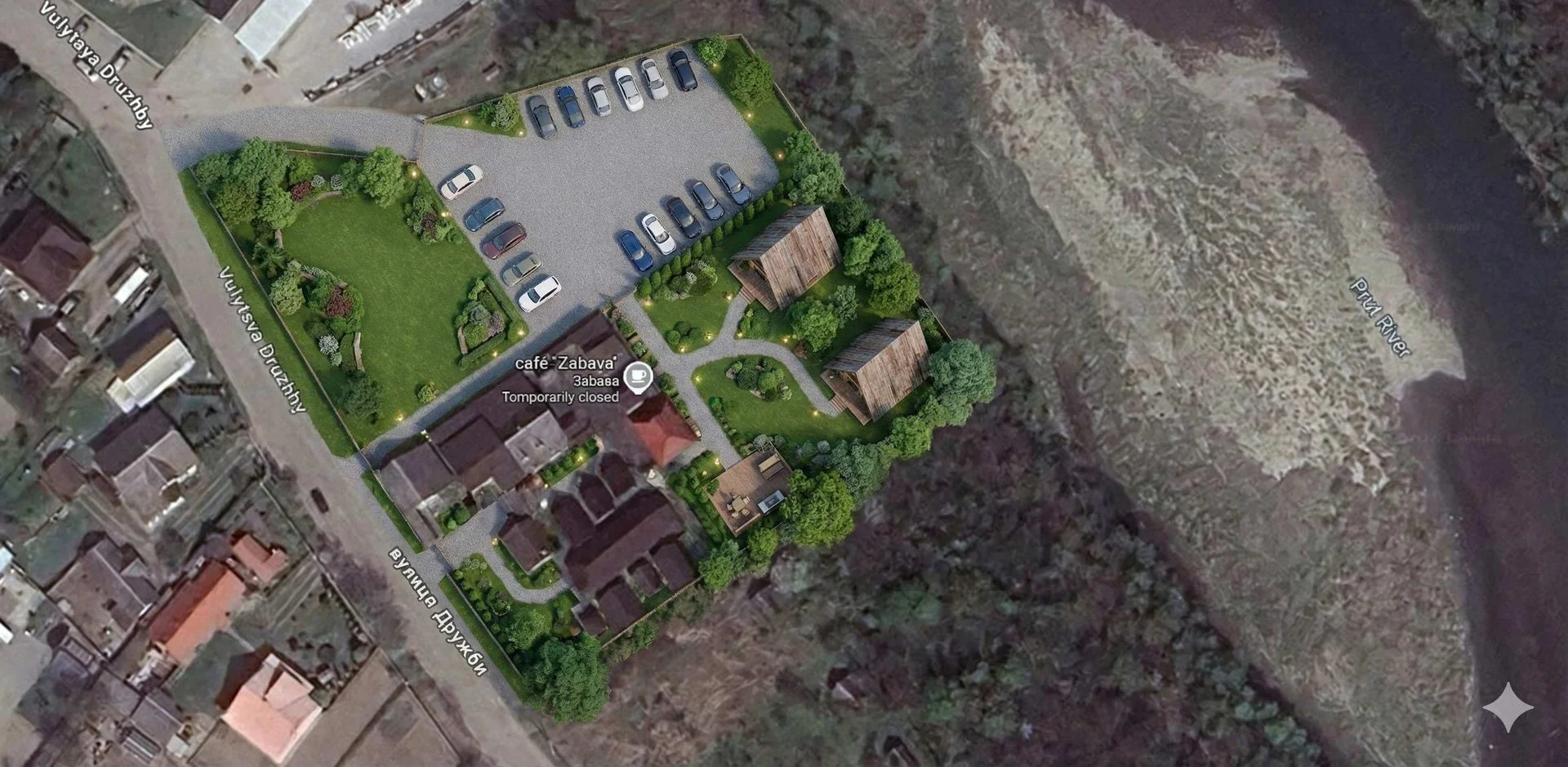 Мінімальні вкладення для бази відпочинку — 2 нові кабіни на ділянці біля Коломиї